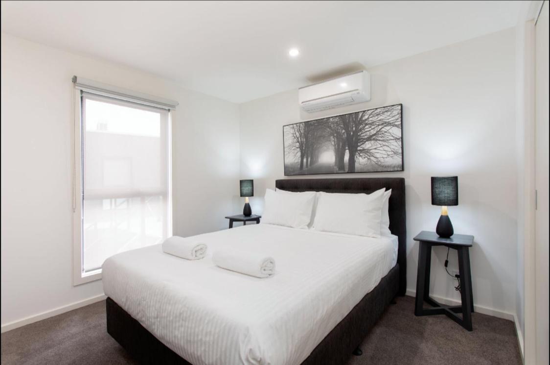 Captains Cove 1St Floor Spa Luxury Apartments - Free Netflix باينسفيل المظهر الخارجي الصورة